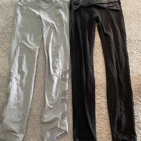2 pairs of Althelta Girl leggings - Picture 1 of 4
